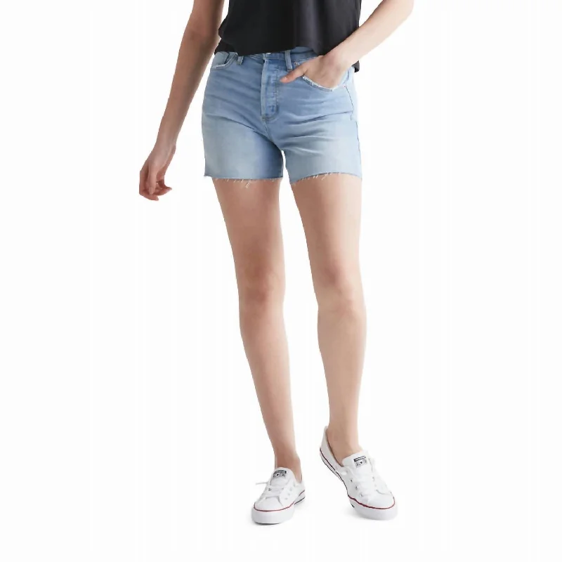 Mid-Weight Denim High Rise Shorts In Light Bleach